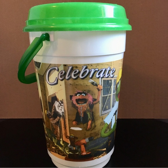 Disney Parks MGM/HS Muppets Celebrate Volunteering Popcorn Bucket - Picture 2 of 5